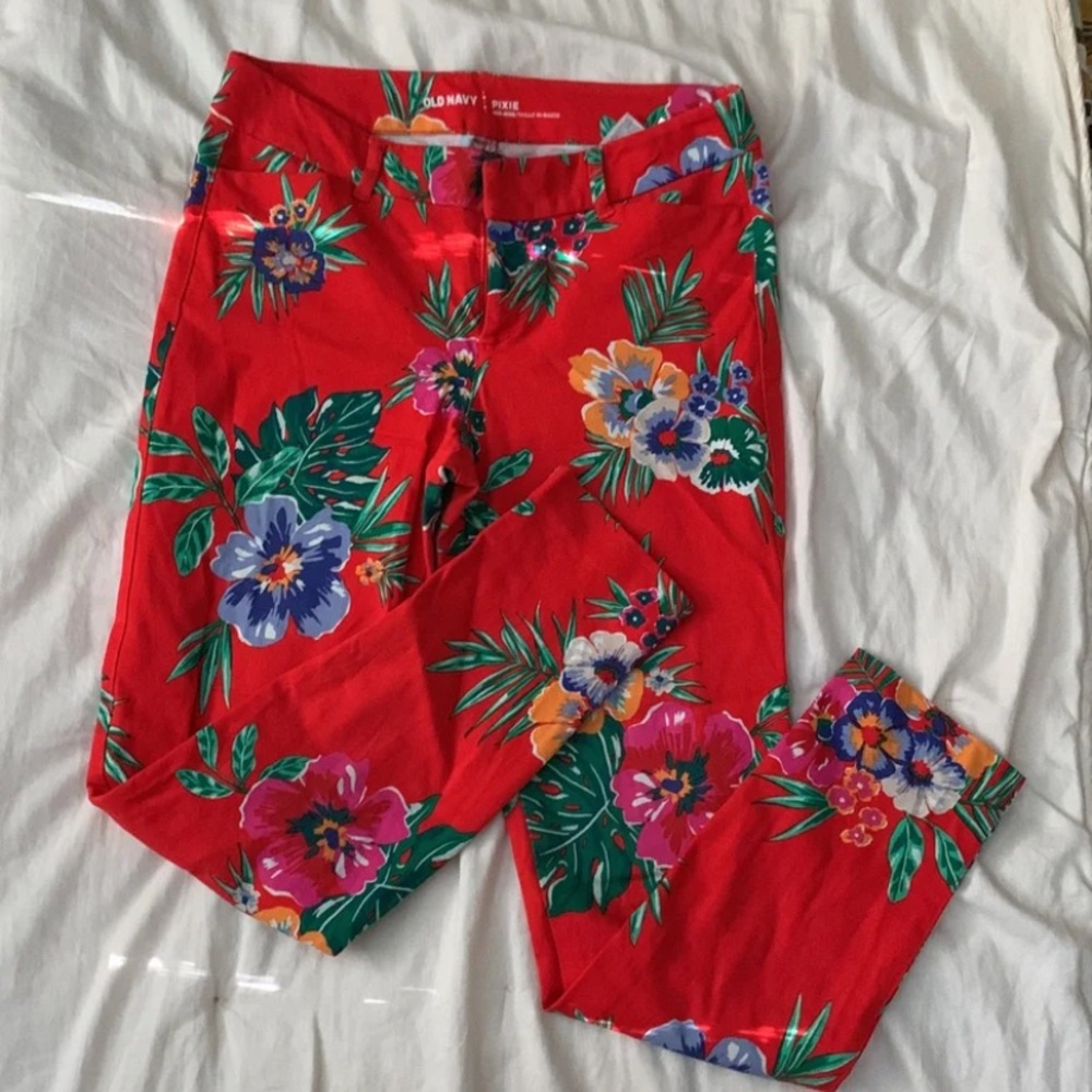 Old Navy Floral Pixie Pants Size 4